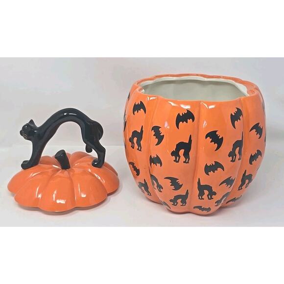Neiman Marcus Exclusive Black Cat Black Bat Motif Halloween Pumpkin Cookie Jar - Picture 7 of 13